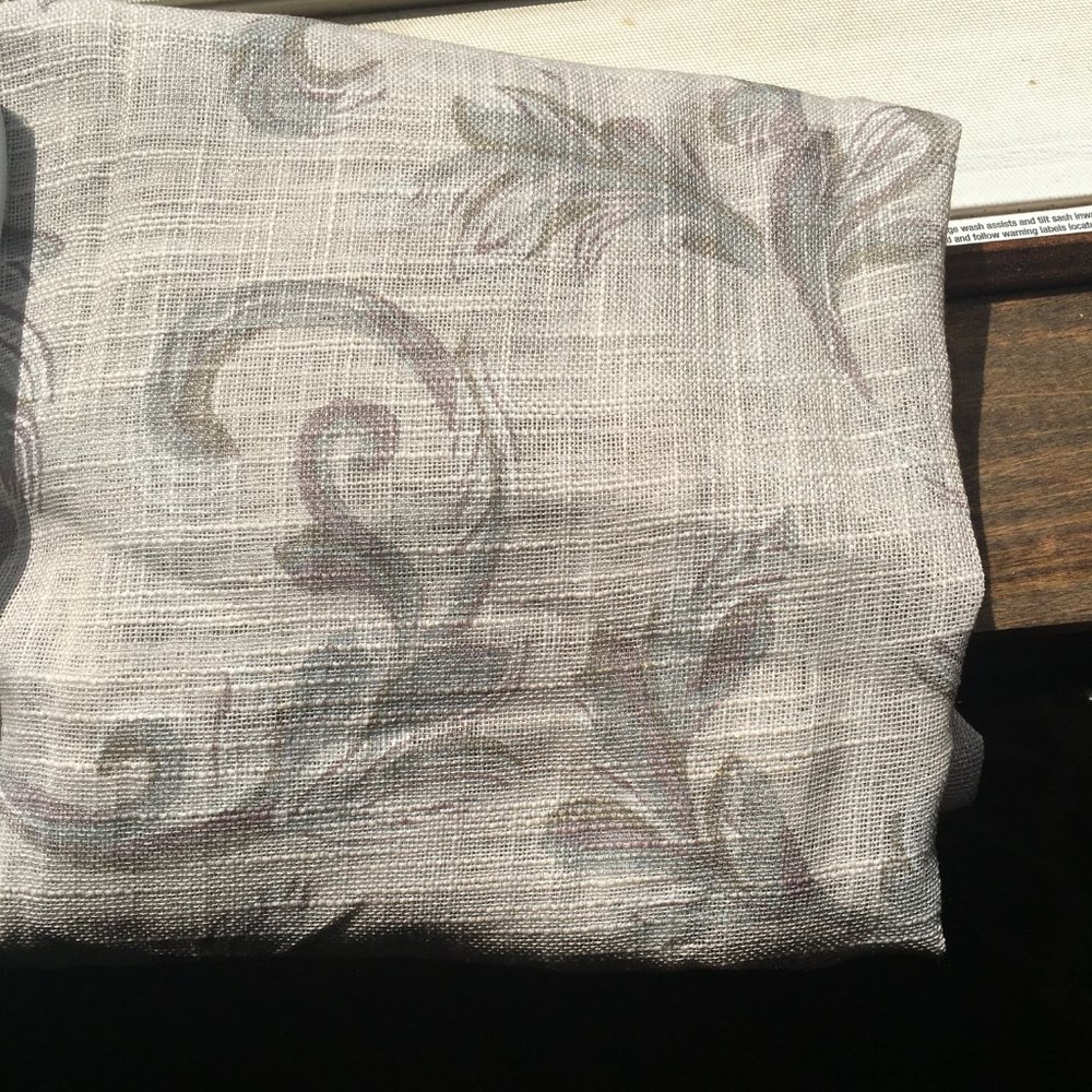 Curtains 2 panels